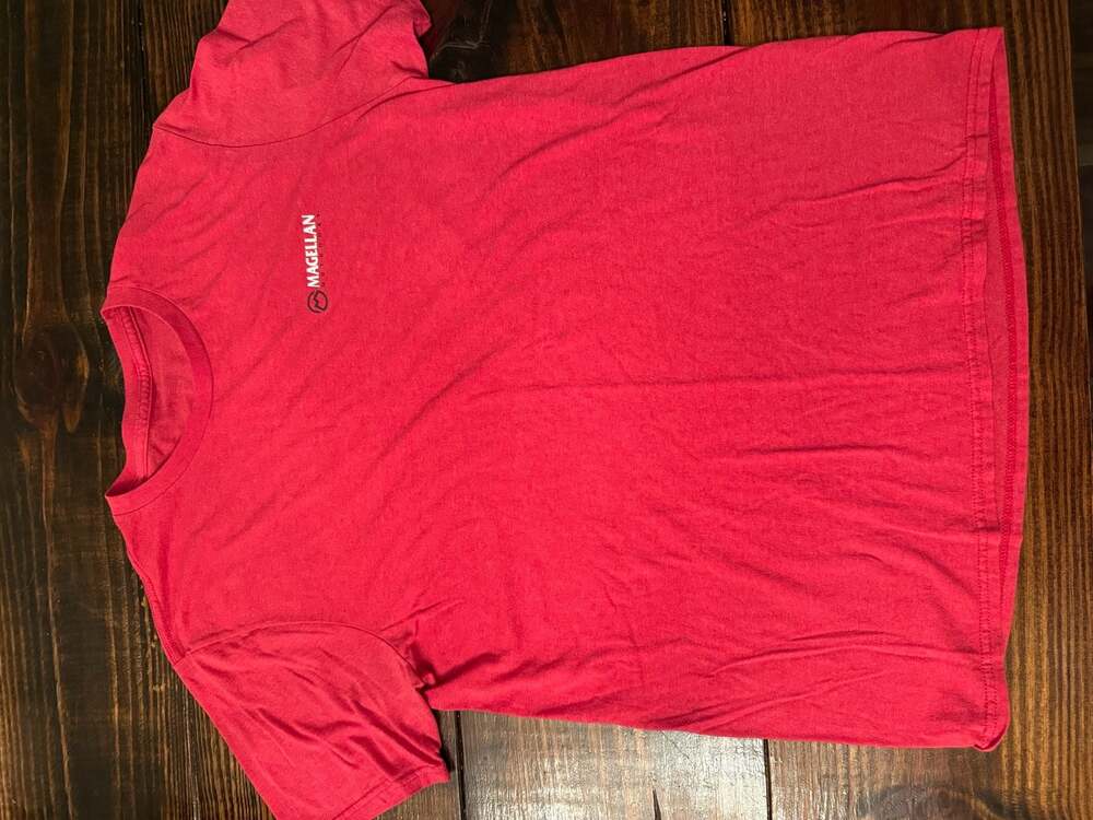 Magellan Outdoors Red Flag Logo Short Sleeve Crew Neck T-Shirt